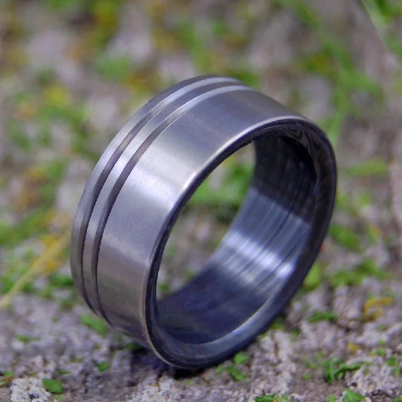 Men's opal - featured rings with iridescent colorsDamascus Kore | Men's Damascus Steel & Titanium Wedding Ring
