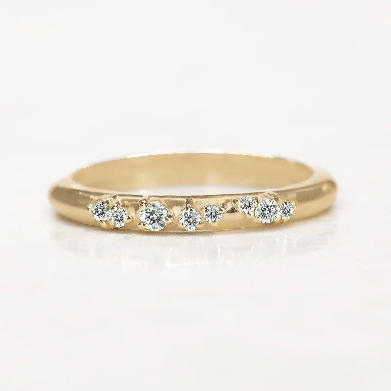 Women's Solitaire Diamond Rings with Round - Cut Diamonds and Platinum Settings for an Elegant EngagementFleur Ring II | white diamonds Women's Solitaire Diamond Rings with Round - Cut Diamonds and Platinum Settings for an Elegant EngagementFleur Ring II | white diamonds