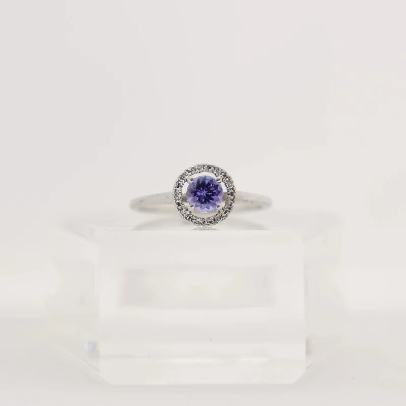 Adjustable Ring Sizes for Women's Rings in Stainless SteelWhite Gold Tanzanite and Diamond Halo Ring Adjustable Ring Sizes for Women's Rings in Stainless SteelWhite Gold Tanzanite and Diamond Halo Ring