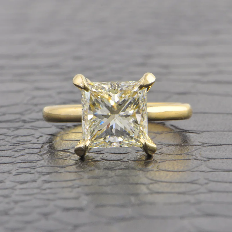 Oval - cut sapphire and diamond engagement ring in 18K white gold3.59 ct. Princess Cut Diamond Engagement Ring in Yellow Gold Oval - cut sapphire and diamond engagement ring in 18K white gold3.59 ct. Princess Cut Diamond Engagement Ring in Yellow Gold