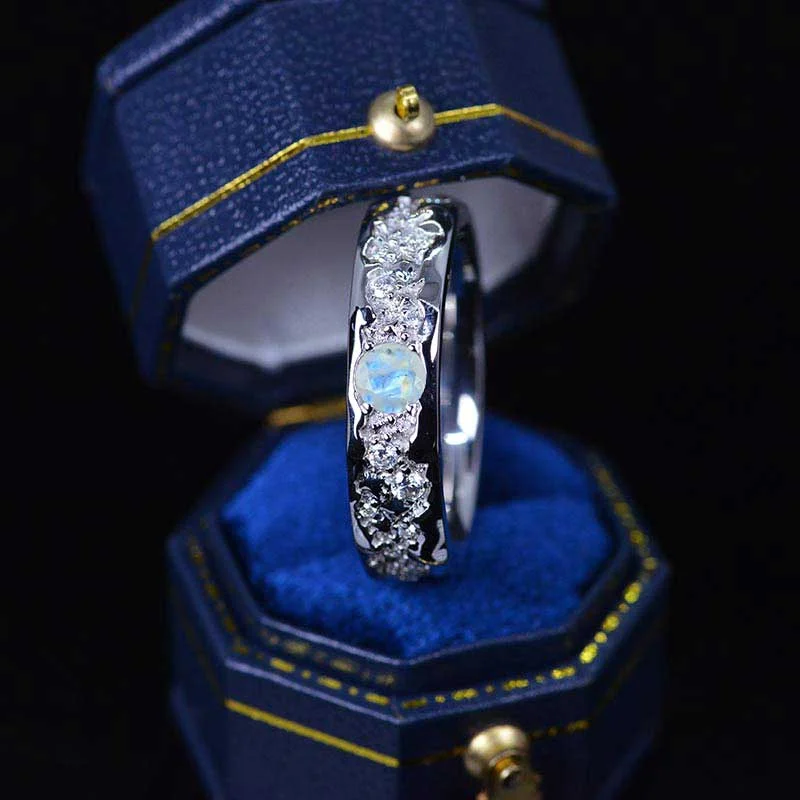 Men's gold signet rings with engraved initialsGrand Canyon Natural Moonstone Ring V2 Men's gold signet rings with engraved initialsGrand Canyon Natural Moonstone Ring V2