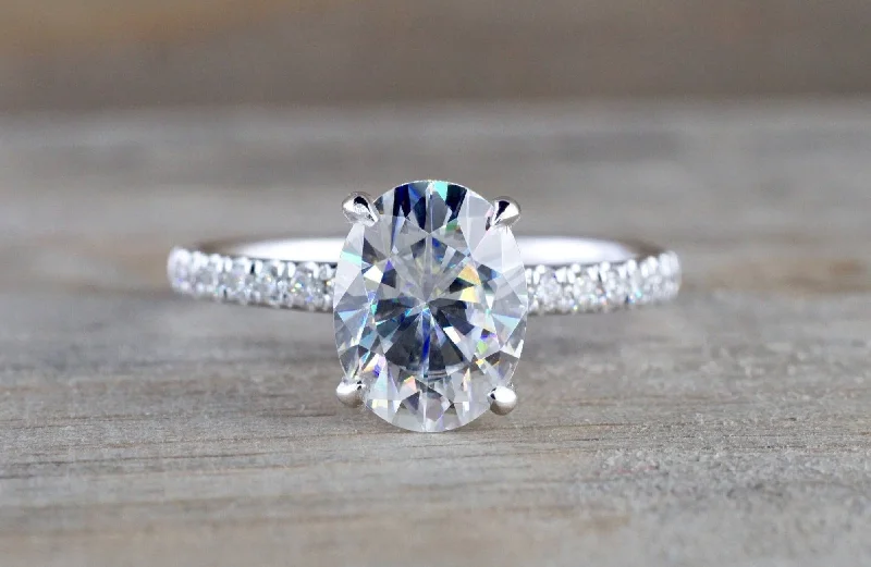 Men's skull - shaped rings for a gothic style2 carat Oval Lab Grown Diamond Moissanite Victoria Hidden Under Halo Oval 9x7mm Ring M3079 Men's skull - shaped rings for a gothic style2 carat Oval Lab Grown Diamond Moissanite Victoria Hidden Under Halo Oval 9x7mm Ring M3079