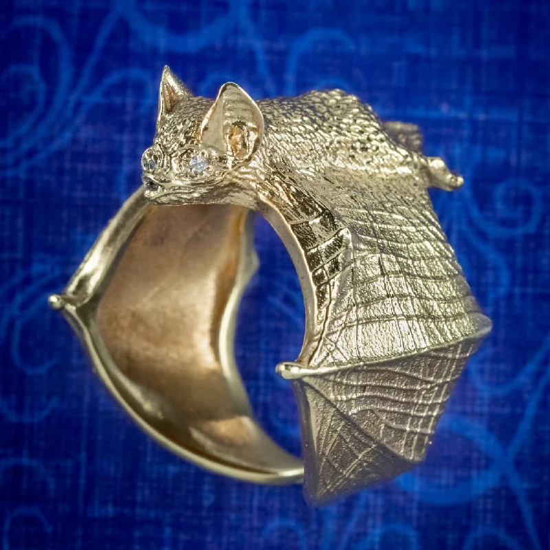 Princess - Cut Women's Diamond Rings in White Gold with a High - Clarity Diamond for a Modern LookVictorian Style Diamond Bat Ring Sterling Silver 18ct Gold Gilt Princess - Cut Women's Diamond Rings in White Gold with a High - Clarity Diamond for a Modern LookVictorian Style Diamond Bat Ring Sterling Silver 18ct Gold Gilt