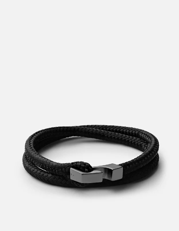 Adjustable Ring Sizes for Women's Rings in Stainless SteelIpsum Rope, Matte Black Rhodium Adjustable Ring Sizes for Women's Rings in Stainless SteelIpsum Rope, Matte Black Rhodium