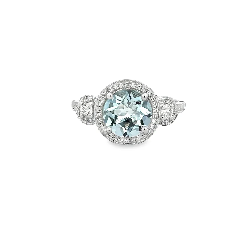 Emerald and diamond engagement ring in a vintage - inspired platinum bandAquamarine and Diamond Ring in White Gold Emerald and diamond engagement ring in a vintage - inspired platinum bandAquamarine and Diamond Ring in White Gold