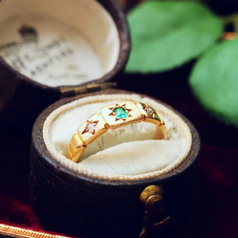 Enamel - Coated Women's Rings in Bright, Bold ColorsCUTE Antique Emerald & Diamond Starred Band Ring Enamel - Coated Women's Rings in Bright, Bold ColorsCUTE Antique Emerald & Diamond Starred Band Ring