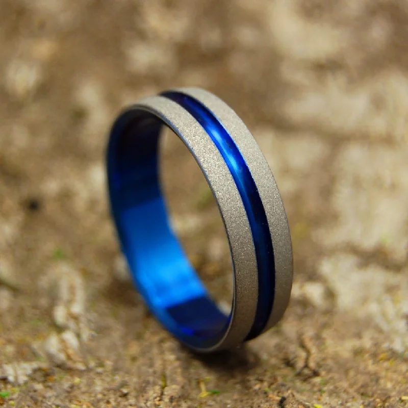 Diamond - Encrusted Women's Rings for Special Occasions in 18K GoldDeckard | Men's Blue & Titanium Wedding Ring Diamond - Encrusted Women's Rings for Special Occasions in 18K GoldDeckard | Men's Blue & Titanium Wedding Ring