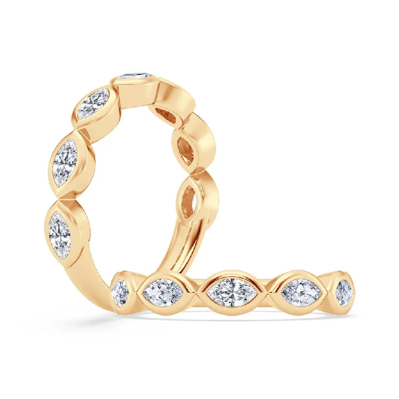 Men's Garnet Engagement Rings in 18K Gold Vermeil with Intricate Engraved DetailsDiamond Ring Men's Garnet Engagement Rings in 18K Gold Vermeil with Intricate Engraved DetailsDiamond Ring