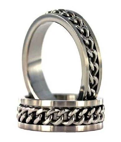 Men's two - tone rings combining silver and goldMen’s Titanium Ring with Spinning Chain and Polished Finish | 8mm Men's two - tone rings combining silver and goldMen’s Titanium Ring with Spinning Chain and Polished Finish | 8mm