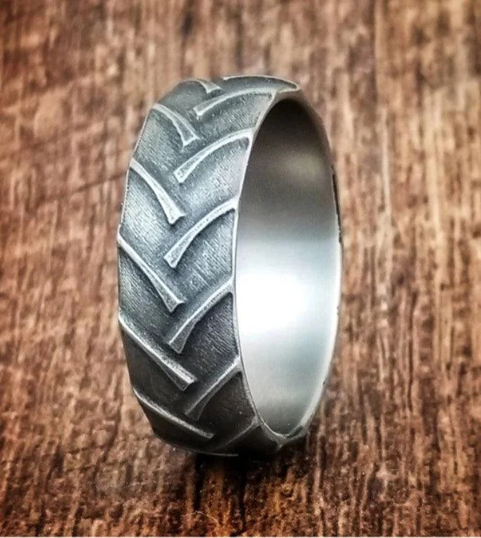 Men's classic silver wedding rings with simple bandsTitanium Handmade Tractor Tread Ring-8mm
