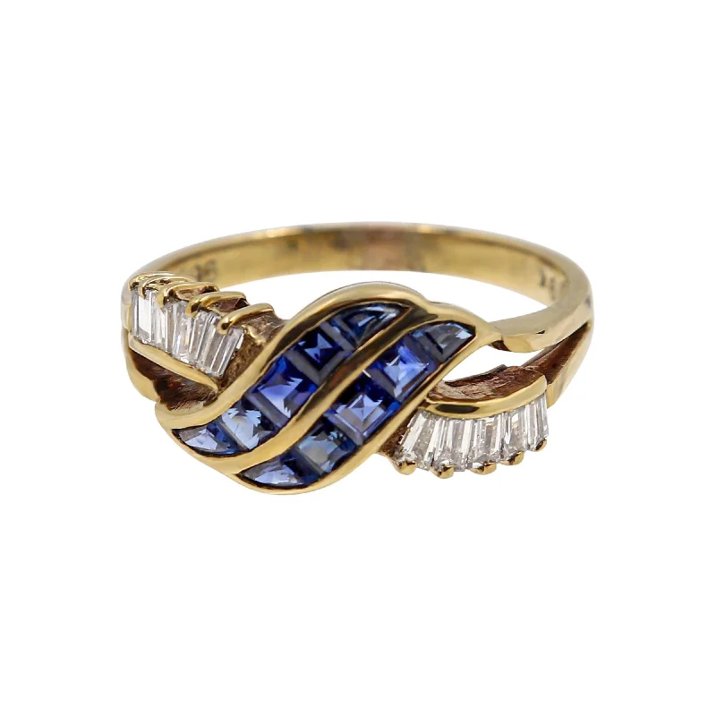 Floral - Patterned Women's Rings in 18K Yellow Gold for a Feminine LookBlue Sapphires and Diamonds Fancy Ring Floral - Patterned Women's Rings in 18K Yellow Gold for a Feminine LookBlue Sapphires and Diamonds Fancy Ring