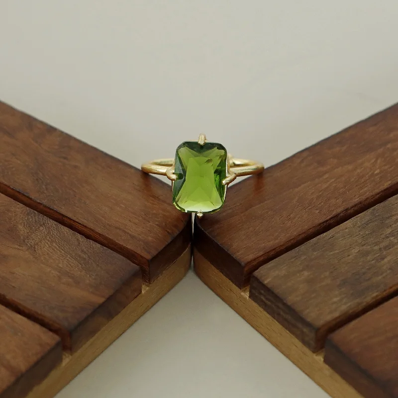 Parrot Green