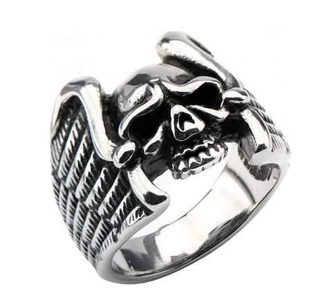 Men's anti - allergy rings for sensitive skinMen's Stainless Steel Black Oxidized Skull with Wings Ring -38mm Men's anti - allergy rings for sensitive skinMen's Stainless Steel Black Oxidized Skull with Wings Ring -38mm