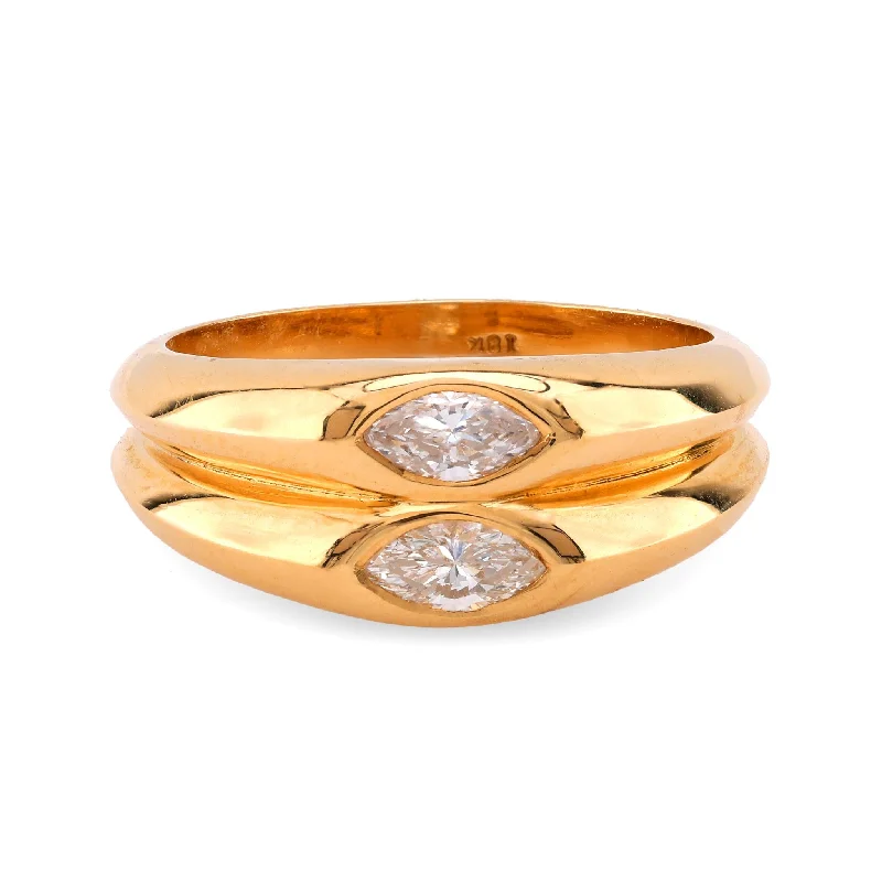 Pear - shaped diamond engagement ring with side baguette diamonds in 18K goldVintage Diamond 18K Yellow Gold Dual Layer Ring Pear - shaped diamond engagement ring with side baguette diamonds in 18K goldVintage Diamond 18K Yellow Gold Dual Layer Ring
