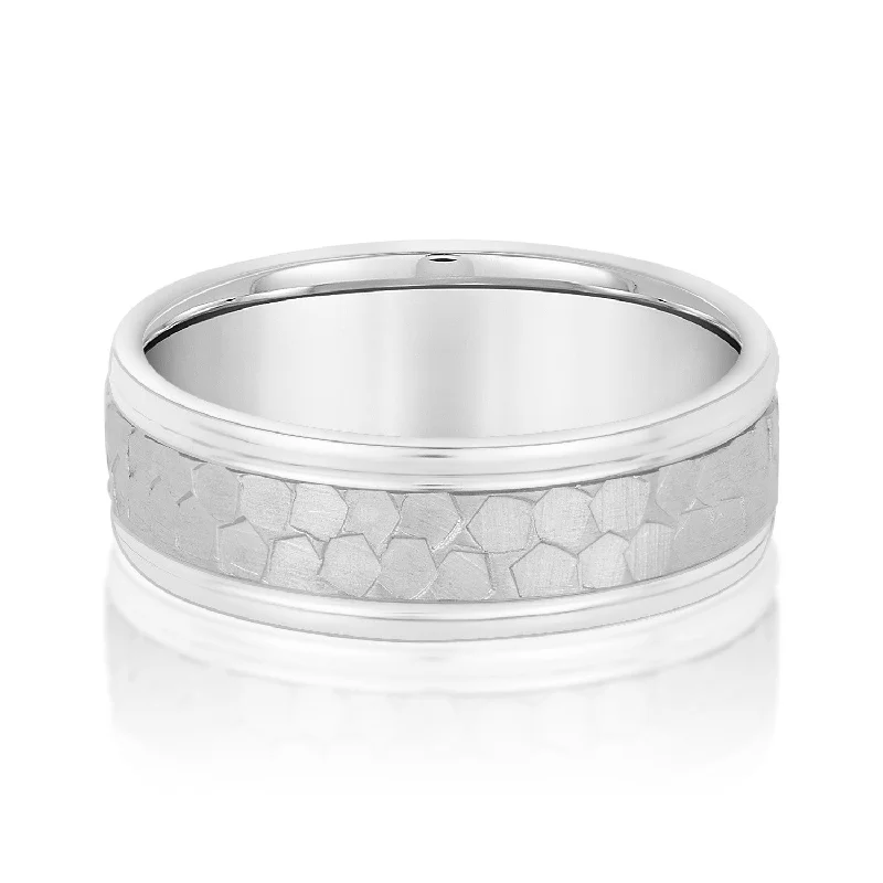 Men's budget - friendly rings for cost - conscious shoppersMen's Classic Flat Hammered Band