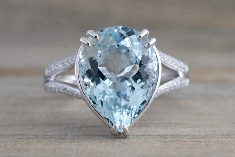 Men's glow - in - the - dark rings for a fun effect14k White Gold Pear Aquamarine with Diamond Split Shank Ring Engagement Wedding Ring Promise Men's glow - in - the - dark rings for a fun effect14k White Gold Pear Aquamarine with Diamond Split Shank Ring Engagement Wedding Ring Promise