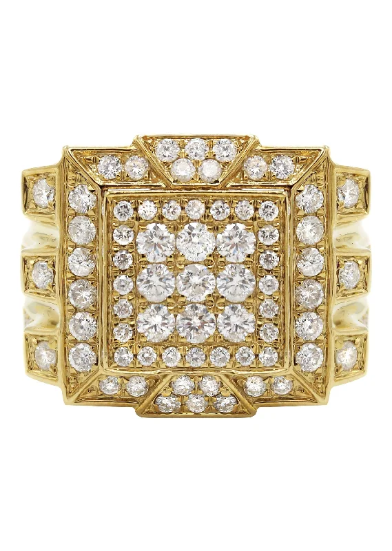 Women's Solitaire Diamond Rings with Round - Cut Diamonds and Platinum Settings for an Elegant EngagementMens Diamond Ring | 3.48 Carats | 18.23 Grams