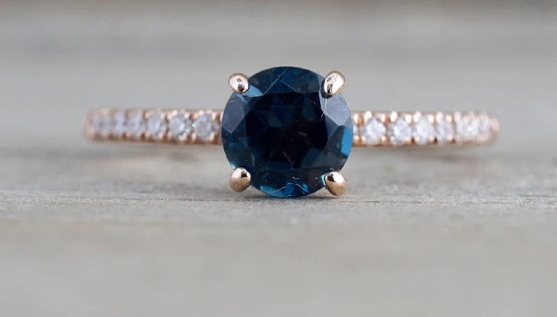 Men's rose - gold - plated rings for a trendy colorHidden Halo Round London Blue Topaz Ring Men's rose - gold - plated rings for a trendy colorHidden Halo Round London Blue Topaz Ring