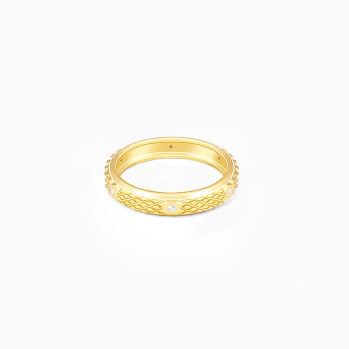 Adjustable Ring Sizes for Women's Rings in Stainless SteelGolden Elegant Pattern Ring Band For Her