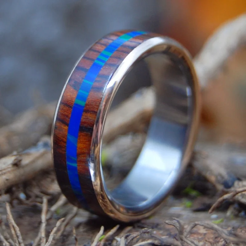 Men's Damascus - steel rings with a unique patternPeace & Copper | Men's Cocobolo Wood, Azurite Malachite Stone & Copper Titanium Wedding Ring