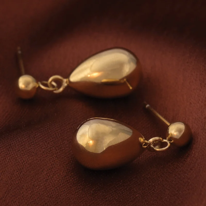Silicone Women's Rings for a Comfortable and Durable OptionTear Drop Earrings