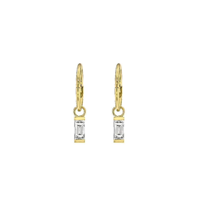 Oval - cut sapphire and diamond engagement ring in 18K white goldNatural Yellow Gold Baguette Diamond Sleeper Earrings Oval - cut sapphire and diamond engagement ring in 18K white goldNatural Yellow Gold Baguette Diamond Sleeper Earrings