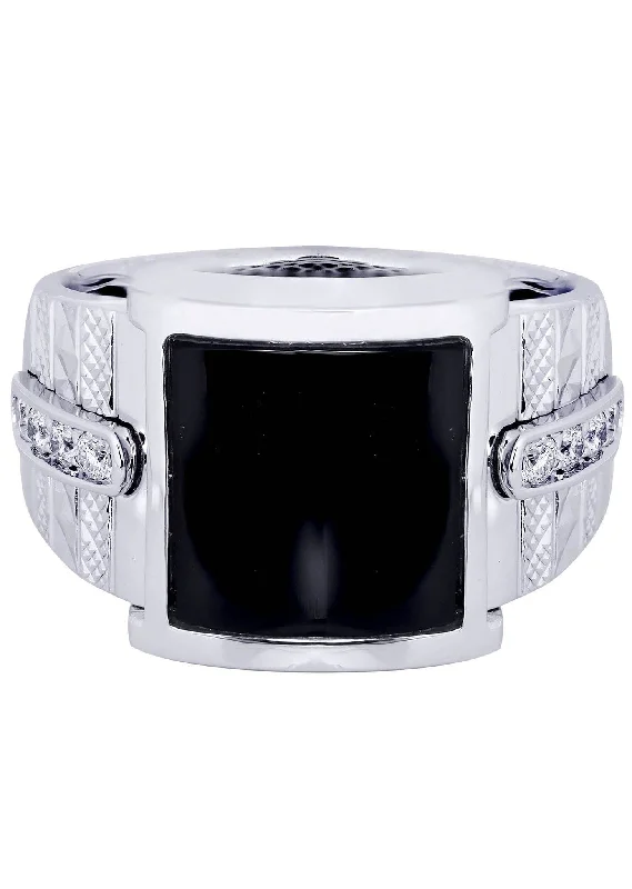 Cluster - Style Women's Diamond Rings with Multiple Small Diamonds Arranged in a Stunning PatternWhite Gold Mens Diamond Ring| 0.21 Carats| 15.67 Grams