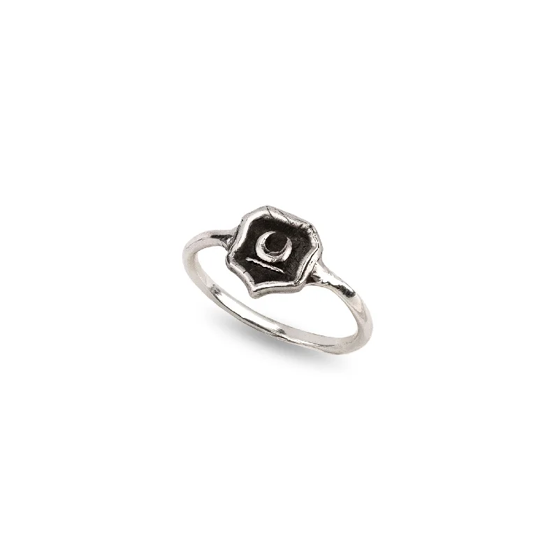 Women's 18K Gold Solitaire Diamond Ring for an Elegant Everyday LookNew Beginnings Mini Talisman Ring Women's 18K Gold Solitaire Diamond Ring for an Elegant Everyday LookNew Beginnings Mini Talisman Ring