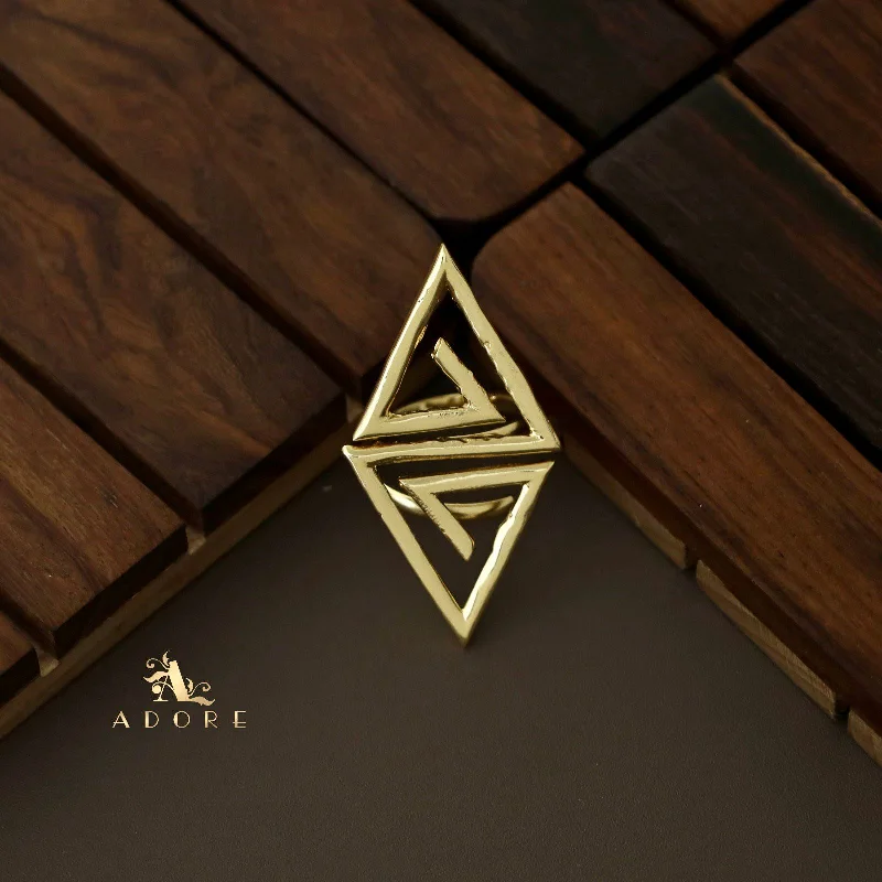 Golden Dual Triangle Ring