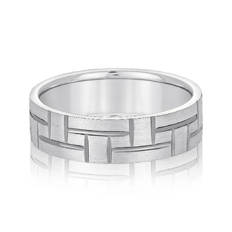 Men's emerald - encrusted rings for a rich green toneMen's Puzzle Pattern Brick Design Wedding Band Men's emerald - encrusted rings for a rich green toneMen's Puzzle Pattern Brick Design Wedding Band