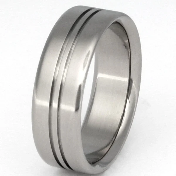 Titanium Rings with a Pave - Set Cubic Zirconia DesignTitanium Ring Spirit n9