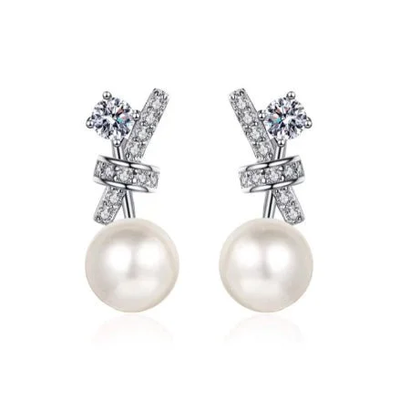 Marquise - Cut Women's Diamond Rings in Palladium for a Unique and Elongated ShapeKali Diamond & Pearl Earrings Marquise - Cut Women's Diamond Rings in Palladium for a Unique and Elongated ShapeKali Diamond & Pearl Earrings