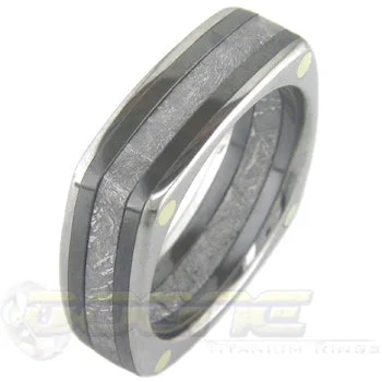 Titanium Rings with a Geometric - Shaped Inlay PatternSquare Meteorite Ticonium