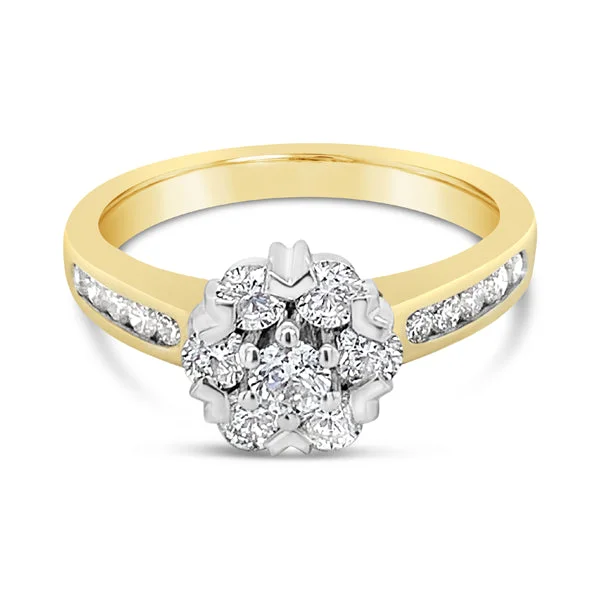 Cushion - Cut Women's Diamond Rings in Platinum with a Soft and Romantic Appearance18ct Yellow Gold Diamond Cluster Ring 1.00ct Cushion - Cut Women's Diamond Rings in Platinum with a Soft and Romantic Appearance18ct Yellow Gold Diamond Cluster Ring 1.00ct