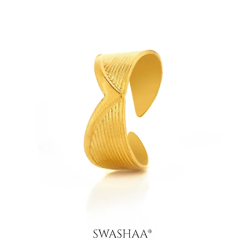 Floral - Patterned Women's Rings in 18K Yellow Gold for a Feminine LookTerry 18K Gold Plated Ring Floral - Patterned Women's Rings in 18K Yellow Gold for a Feminine LookTerry 18K Gold Plated Ring