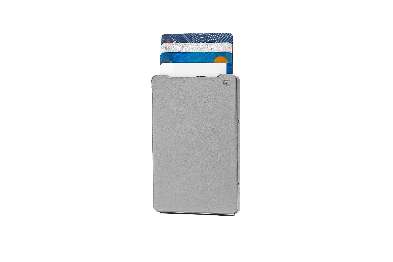Men's adjustable - size rings for a perfect fitGroove Wallet® - Gun Metal