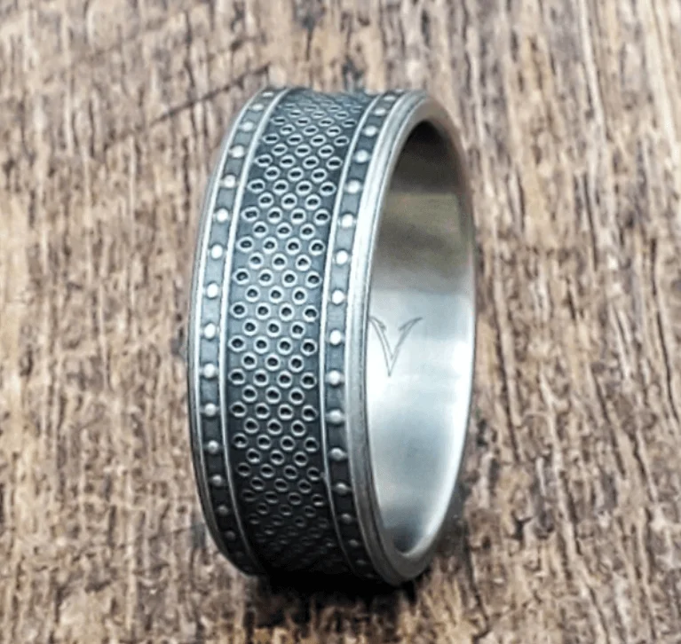 Men's hematite - ring for a metallic gray lusterPercival Titanium Armor Men's Ring - 9mm Men's hematite - ring for a metallic gray lusterPercival Titanium Armor Men's Ring - 9mm