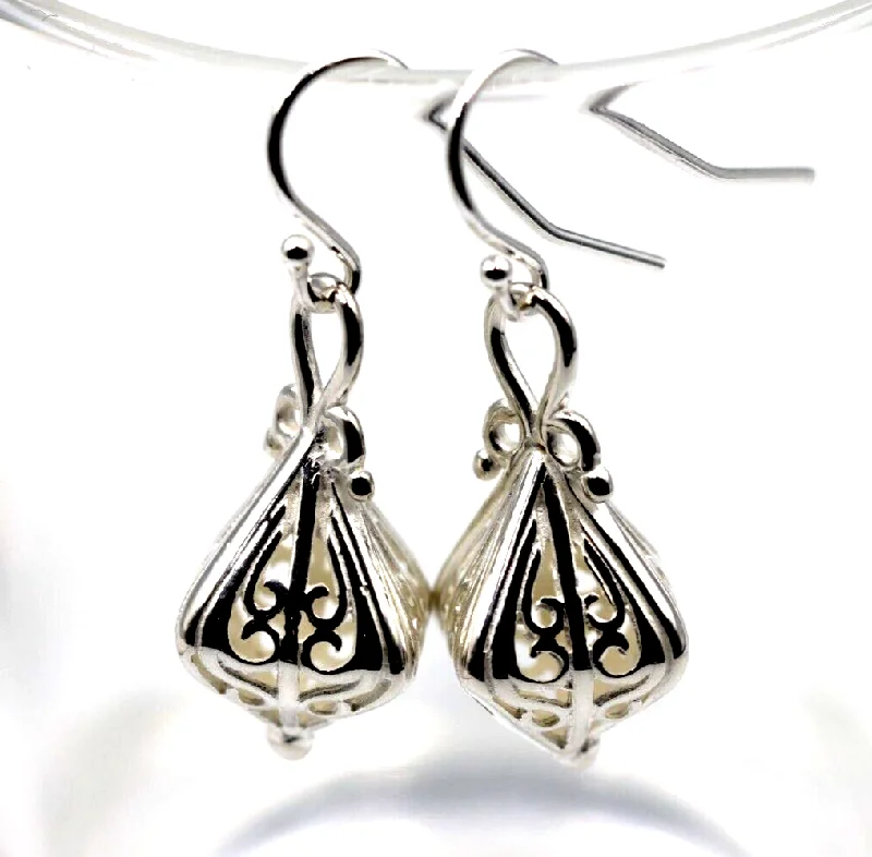 Sterling silver hoop earringsGenuine New Sterling Silver 925 Filigree Lantern Earrings Sterling silver hoop earringsGenuine New Sterling Silver 925 Filigree Lantern Earrings