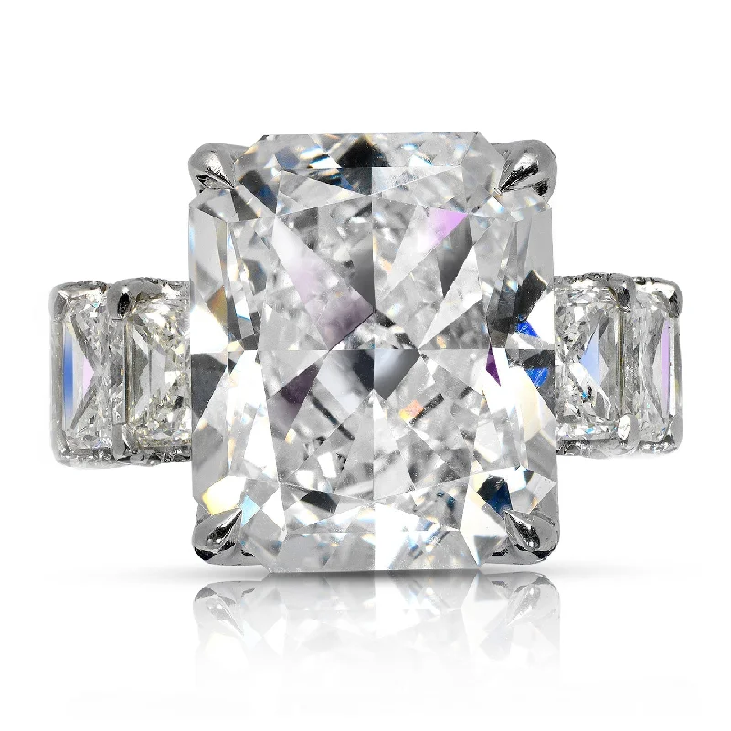 Halo - Style Women's Diamond Rings with a Center Diamond Surrounded by Smaller Diamonds in 18K GoldALIX 25 CARAT RADIANT CUT E COLOR VVS2 CLARITY DIAMOND ENGAGEMENT RING PLATINUM GIA CERTIFIED 15 CT E VVS2 BY MIKE NEKTA Halo - Style Women's Diamond Rings with a Center Diamond Surrounded by Smaller Diamonds in 18K GoldALIX 25 CARAT RADIANT CUT E COLOR VVS2 CLARITY DIAMOND ENGAGEMENT RING PLATINUM GIA CERTIFIED 15 CT E VVS2 BY MIKE NEKTA