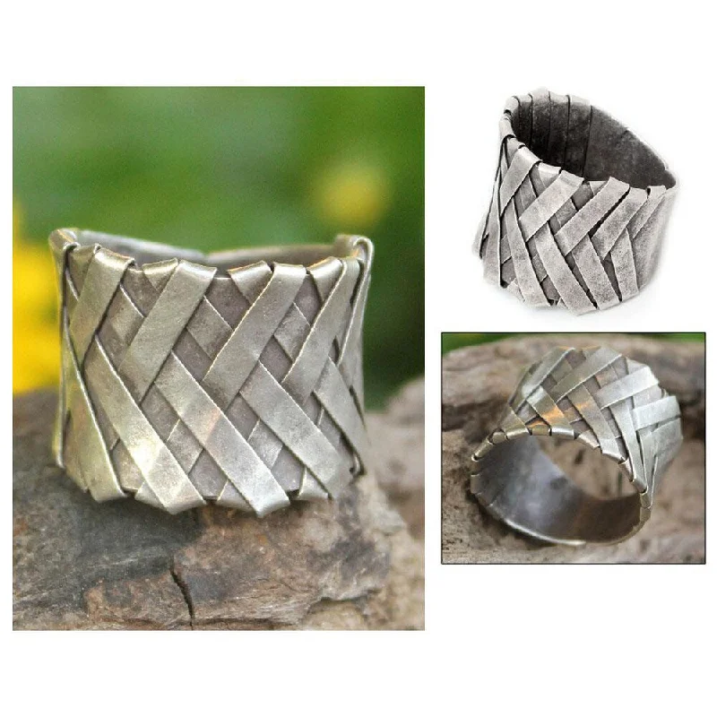 Handmade Sterling Silver 'Mae Ping Hug' Ring (Thailand)