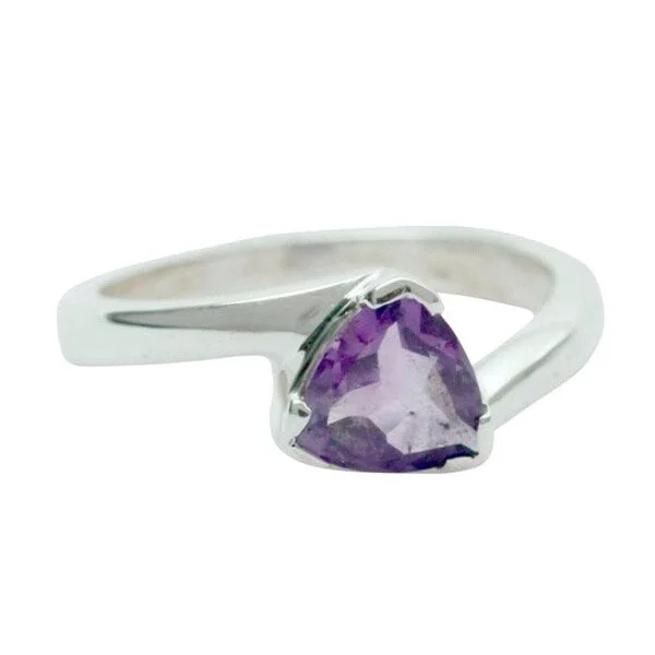 Handmade Sterling Silver 'Scintillating Jaipur' Amethyst Ring (India)