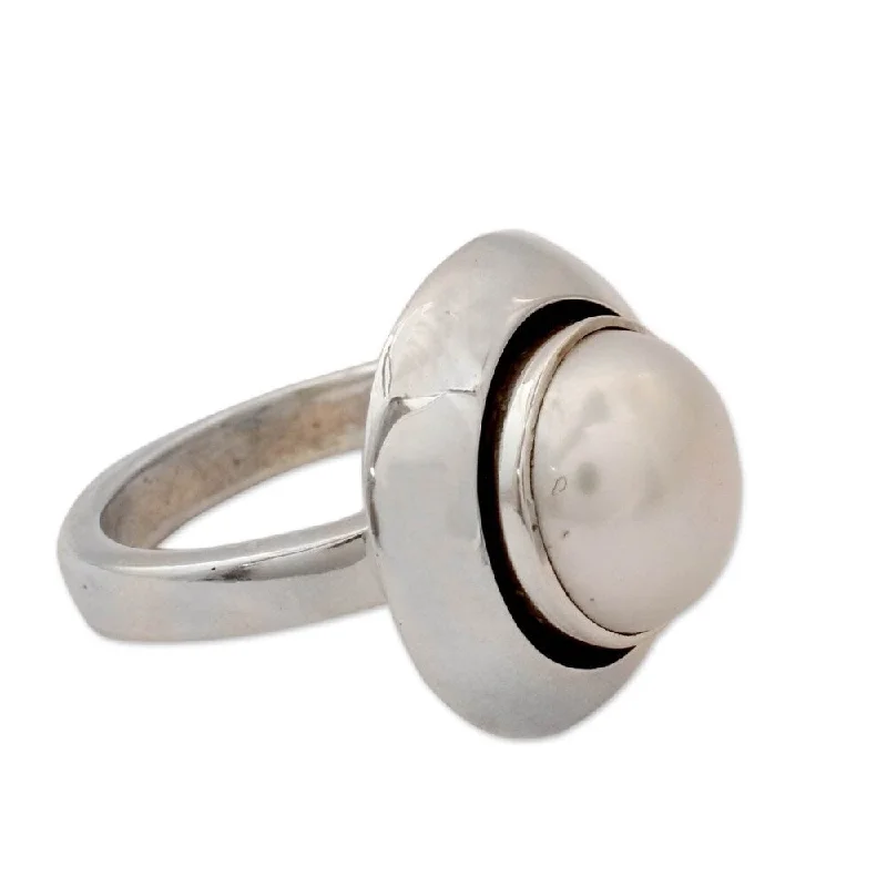 NOVICA Handmade Sterling Silver Jaipur Magic Moon Pearl Ring (11-11.5mm) (India) - White NOVICA Handmade Sterling Silver Jaipur Magic Moon Pearl Ring (11-11.5mm) (India) - White