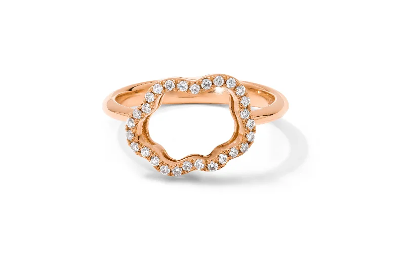 Emerald Gemstone Rings Set in Platinum with Filigree Work for a Vintage - Inspired LookGolden Cloud 18K Rosegold Ring w. Diamonds Emerald Gemstone Rings Set in Platinum with Filigree Work for a Vintage - Inspired LookGolden Cloud 18K Rosegold Ring w. Diamonds
