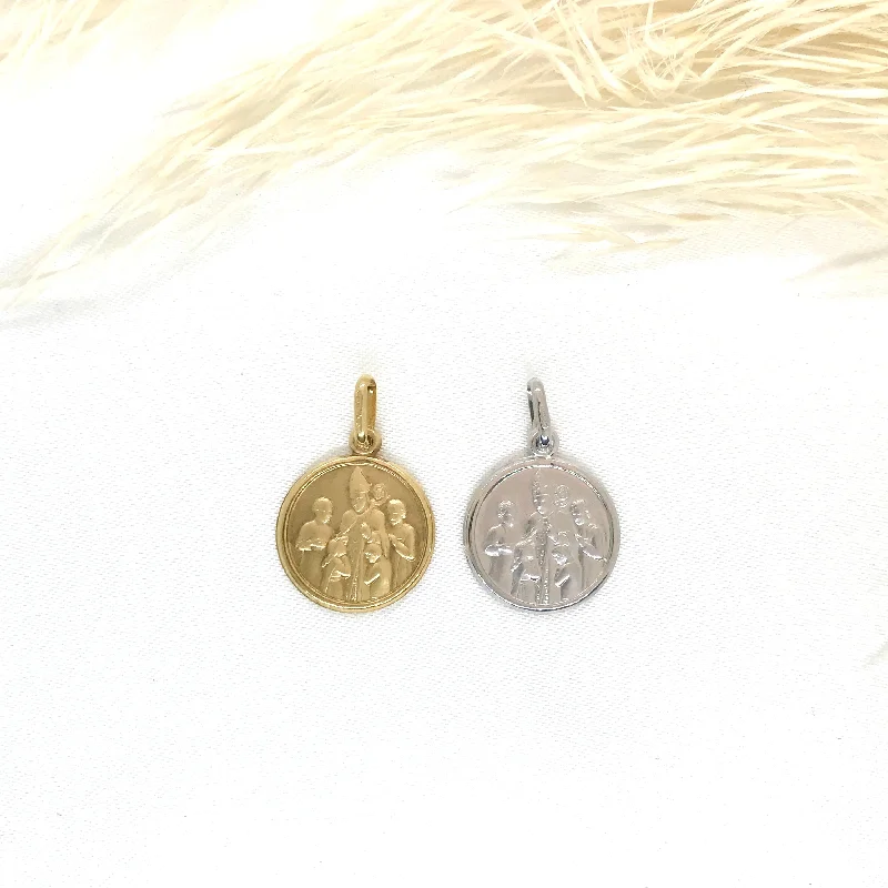 Hand - Carved Jade Buddha Pendant for Spiritual and Cultural SignificanceEngravable- 10k Gold Confirmation Pendant Hand - Carved Jade Buddha Pendant for Spiritual and Cultural SignificanceEngravable- 10k Gold Confirmation Pendant